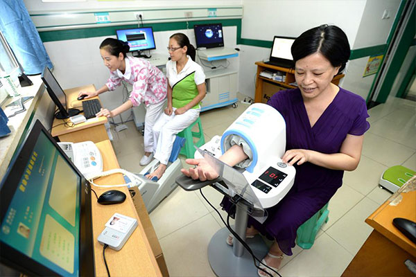 健康小屋一站式服務(wù)的體檢環(huán)境 健康小屋一站式服務(wù)的體檢環(huán)境